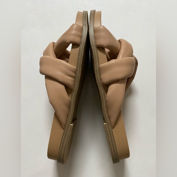 NWOT. Universal Thread Women's Cosette Padded Slide Sandals size 8 - Picture 3 of 6